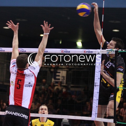  21.01.2012 RZESZOW SIATKOWKA PUCHAR POLSKI 2012 MEN VOLLEYBALL ENEA CUP MEN MECZ POLFINAL SEMIFINAL ASSECO RESOVIA - PGE SKRA BELCHATOW N/Z ATAK MICHAL WINIARSKI BLOK LUKAS TICHACEK  