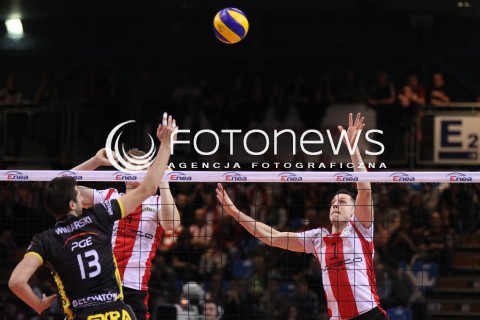  21.01.2012 RZESZOW SIATKOWKA PUCHAR POLSKI 2012 MEN VOLLEYBALL ENEA CUP MEN MECZ POLFINAL SEMIFINAL ASSECO RESOVIA - PGE SKRA BELCHATOW N/Z ATAK MICHAL WINIARSKI BLOK OLIEG ACHREM PIOTR NOWAKOWSKI  