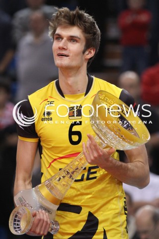  22.01.2012 RZESZOW SIATKOWKA PUCHAR POLSKI 2012 MEN VOLLEYBALL ENEA CUP MEN MECZ FINAL JASTRZEBSKI WEGIEL - PGE SKRA BELCHATOW N/Z KAROL KLOS RADOSC WYGRANA PUCHAR  