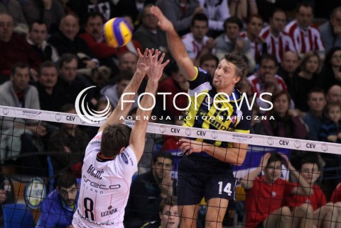  08.02.2012 RZESZOW SIATKOWKA PUCHAR CEV CHALLENGE ROUND 2012 MEN 2011/2012 CEV VOLLEYBALL CUP MEN MECZ ASSECO RESOVIA RZESZOW - FENERBAHCE GRUNDIG STAMBUL N/Z ATAK IVAN MILJKOVIC BLOK MARKO BOJIC  