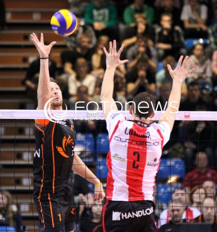  02.03.2012 RZESZOW SIATKOWKA PLUS LIGA 2011/2012 MEN VOLLEYBALL POLAND POLISH PLUSLIGA LEAGUE SEASON 2011/2012 MECZ ASSECO RESOVIA RZESZOW - JSW JASTRZEBSKI WEGIEL N/Z ATAK MICHAL LASKO BLOK PAUL LOTMAN  