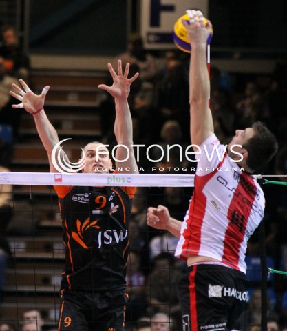  02.03.2012 RZESZOW SIATKOWKA PLUS LIGA 2011/2012 MEN VOLLEYBALL POLAND POLISH PLUSLIGA LEAGUE SEASON 2011/2012 MECZ ASSECO RESOVIA RZESZOW - JSW JASTRZEBSKI WEGIEL N/Z ATAK ADRIAN GONTARIU BLOK ZBIGNIEW BARTMAN   