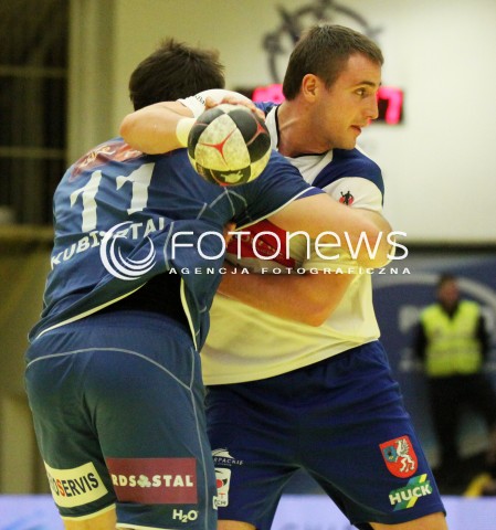  07.03.2012 MIELEC HALA MOSIR PILKA RECZNA MEZCZYZN HANDBALL PGNIG SUPERLIGA 2011/2012 MECZ TAURON STAL MIELEC - WISLA ORLEN PLOCK N/Z ADAM BABICZ MICHAL KUBISZTAL  