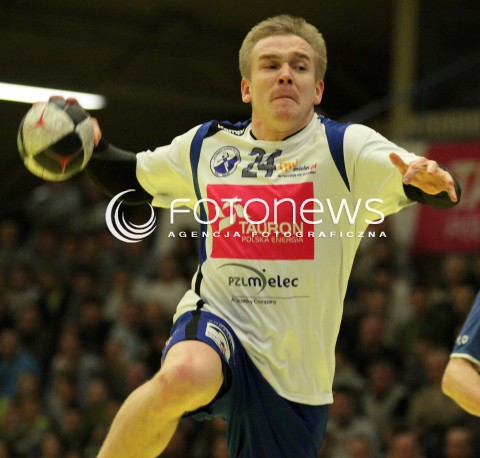  07.03.2012 MIELEC HALA MOSIR PILKA RECZNA MEZCZYZN HANDBALL PGNIG SUPERLIGA 2011/2012 MECZ TAURON STAL MIELEC - WISLA ORLEN PLOCK N/Z MICHAL CHODARA  