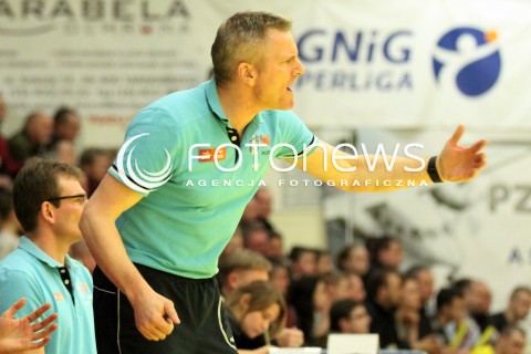  07.03.2012 MIELEC HALA MOSIR PILKA RECZNA MEZCZYZN HANDBALL PGNIG SUPERLIGA 2011/2012 MECZ TAURON STAL MIELEC - WISLA ORLEN PLOCK N/Z TRENER LARS WALTHER  