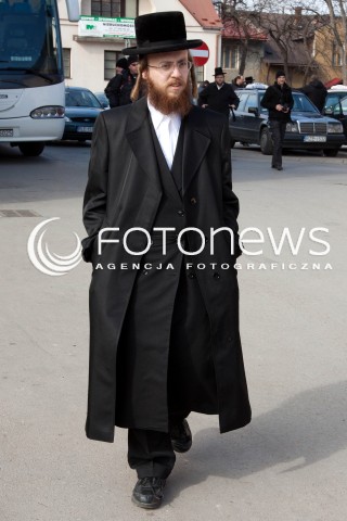  15.03.2012 LEZAJSK PIELGRZYMKA CHASYDOW DO GROBU CADYKA ELIMELECHA WEISSBLUMA W LEZAJSKU W  ROCZNICE SMIERCI.  