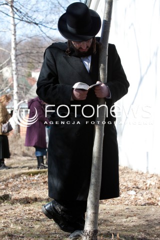  15.03.2012 LEZAJSK PIELGRZYMKA CHASYDOW DO GROBU CADYKA ELIMELECHA WEISSBLUMA W LEZAJSKU W  ROCZNICE SMIERCI.  