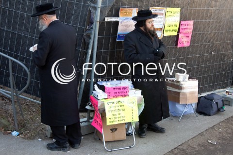  15.03.2012 LEZAJSK PIELGRZYMKA CHASYDOW DO GROBU CADYKA ELIMELECHA WEISSBLUMA W LEZAJSKU W  ROCZNICE SMIERCI.  