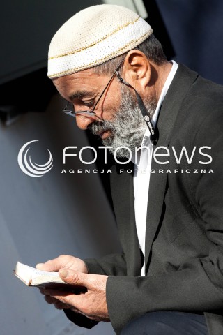  15.03.2012 LEZAJSK PIELGRZYMKA CHASYDOW DO GROBU CADYKA ELIMELECHA WEISSBLUMA W LEZAJSKU W  ROCZNICE SMIERCI.  