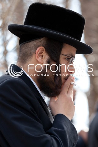  15.03.2012 LEZAJSK PIELGRZYMKA CHASYDOW DO GROBU CADYKA ELIMELECHA WEISSBLUMA W LEZAJSKU W  ROCZNICE SMIERCI.  