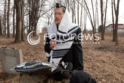  15.03.2012 LEZAJSK PIELGRZYMKA CHASYDOW DO GROBU CADYKA ELIMELECHA WEISSBLUMA W LEZAJSKU W  ROCZNICE SMIERCI.  