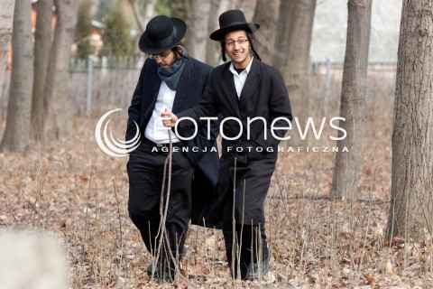  15.03.2012 LEZAJSK PIELGRZYMKA CHASYDOW DO GROBU CADYKA ELIMELECHA WEISSBLUMA W LEZAJSKU W  ROCZNICE SMIERCI.  