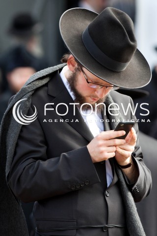  15.03.2012 LEZAJSK PIELGRZYMKA CHASYDOW DO GROBU CADYKA ELIMELECHA WEISSBLUMA W LEZAJSKU W  ROCZNICE SMIERCI.  