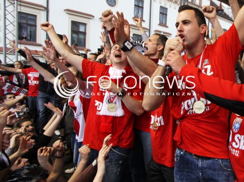  22.04.2012 RZESZOW SIATKOWKA PLUSLIGA 4. MECZ FINALOWY SEZONU 2011/2012 MEN VOLLEYBALL PLUSLIGA SEASON 2011/2012 FINAL GAME NUMBER 4 ASSECO RESOVIA - PGE SKRA BELCHATOW N/Z GYORGY GROZER KRZYSZTOF IGNACZAK ANDRZEJ KOWAL TRENER RADOSC WYGRANA MEDALE  