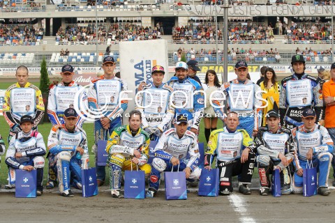  01.09.2012 RZESZOW ZUZEL SPEEDWAY GWIAZDY SPEEDWAYA DLA LEE RICHARDSONA I XXIX MEMORIAL EUGENIUSZA NAZIMKA N/Z ZDJECIE GRUPOWE GRUPOWKA FOTO MACIEJ GOCLON / FOTONEWS 