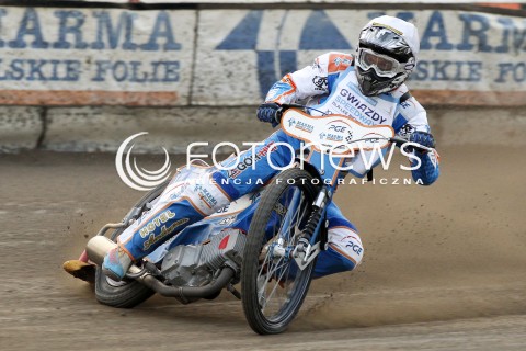 01.09.2012 RZESZOW ZUZEL SPEEDWAY GWIAZDY SPEEDWAYA DLA LEE RICHARDSONA I XXIX MEMORIAL EUGENIUSZA NAZIMKA N/Z RAFAL OKONIEWSKI FOTO MACIEJ GOCLON / FOTONEWS 