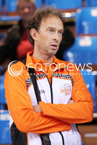  22.09.2012 RZESZOW SIATKOWKA MIEDZYNARODOWY TURNIEJ IM JANA STRZELCZYKA MEN VOLLEYBALL INTERNATIONAL STRZELCZYK MEMORIAL MECZ ASSECO RESOVIA - JASTRZEBSKI WEGIEL N/Z LORENZO BERNARDI TRENER  