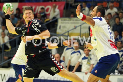  13.10.2012 MIELEC POLAND PILKA RECZNA PUCHAR EHF 2. RUNDA 2012/2013 MEN'S HANDBALL EHF CUP SECOND ROUND MECZ MATCH TAURON STAL MIELEC - TEAM TVIS HOLSTEBRO N/Z MIROSLAW GUDZ ALLAN DAMGAARD  