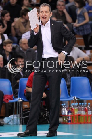  14.11.2012 RZESZOW SIATKOWKA LIGA MISTRZOW MEN CEV VOLLEYBALL CHAMPIONS LEAGUE 2013 MATCH ASSECO RESOVIA RZESZOW - BRE BANCA LANNUTTI CUNEO N/Z ZLOSC ANDRZEJ KOWAL TRENER ( HEAD COACH )  