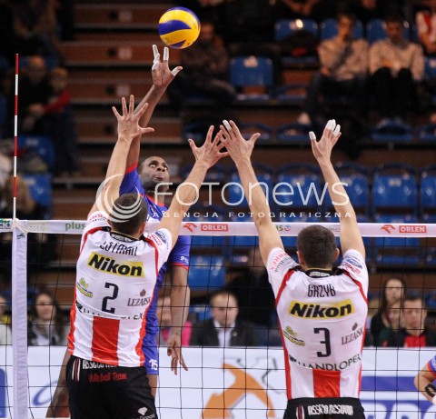 17.11.2012 RZESZOW SIATKOWKA PLUS LIGA 2012/2013 MEN VOLLEYBALL POLAND POLISH PLUSLIGA LEAGUE SEASON 2012/2013 MECZ ASSECO RESOVIA RZESZOW - EFFECTOR KIELCE N/Z ARMANDO DANGER PAUL LOTMAN WOJCIECH GRZYB  