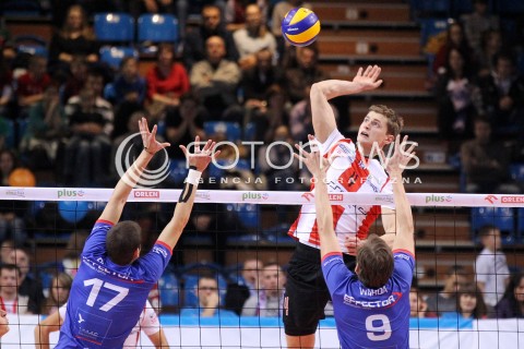  17.11.2012 RZESZOW SIATKOWKA PLUS LIGA 2012/2013 MEN VOLLEYBALL POLAND POLISH PLUSLIGA LEAGUE SEASON 2012/2013 MECZ ASSECO RESOVIA RZESZOW - EFFECTOR KIELCE N/Z PIOTR NOWAKOWSKI NIKOLAY PENCHEV SEBASTIAN WARDA  