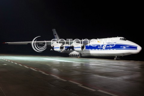  23.11.2012 JASIONKA PRZYLOT SAMOLOTU ANTONOV AN-124 RUSLAN NA LOTNISKO RZESZOW JASIONKA. JEST TO JEDEN Z NAJWIEKSZYCH SAMOLOTOW TRANSPORTOWYCH NA SWIECIE. NIEOFICJALNIE WIADOMO, ZE TRANSPORTOWIEC PRZYLECIAL PO SMIGLOWCE WYPRODUKOWANE W SWIDNIKU ZAKUPIONE NA FILIPINY N/Z RUSLAN  