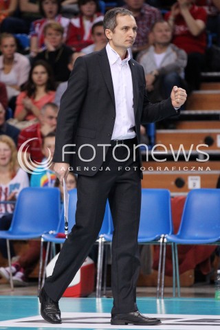  24.11.2012 RZESZOW SIATKOWKA PLUS LIGA 2012/2013 MEN VOLLEYBALL POLAND POLISH PLUSLIGA LEAGUE SEASON 2012/2013 MECZ ASSECO RESOVIA RZESZOW - AZS POLITECHNIKA WARSZAWSKA N/Z ANDRZEJ KOWAL TRENER ( HEAD COACH ) RADOSC  