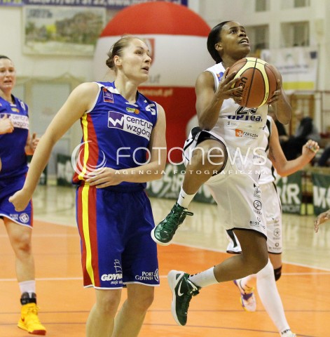  28.11.2012 LANCUT KOSZYKOWKA KOBIET FORD GERMAZ EKSTRAKLASA PLKK WOMEN BASKETBALL MECZ AZS OPTEAM RZESZOW - CENTRUM WZGORZE GDYNIA N/Z LEAH METCALF MALGORZATA MISIUK  