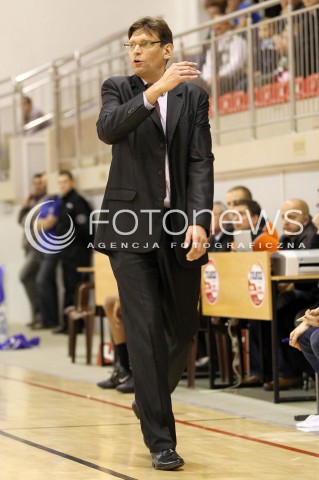  28.11.2012 LANCUT KOSZYKOWKA KOBIET FORD GERMAZ EKSTRAKLASA PLKK WOMEN BASKETBALL MECZ AZS OPTEAM RZESZOW - CENTRUM WZGORZE GDYNIA N/Z VADIM CZECZURO TRENER ( HEAD COACH ) ZLOSC  