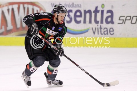  04.12.2012 SANOK HOKEJ NA LODZIE PLH MECZ CIARKO PBS BANK SANOK - GKS TYCHY N/Z MICHAL KOTLORZ  