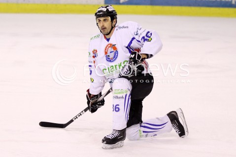  04.12.2012 SANOK HOKEJ NA LODZIE PLH MECZ CIARKO PBS BANK SANOK - GKS TYCHY N/Z PETER BARTOS  