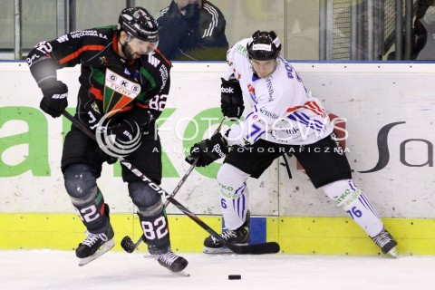  04.12.2012 SANOK HOKEJ NA LODZIE PLH MECZ CIARKO PBS BANK SANOK - GKS TYCHY N/Z BARTLOMIEJ POCIECHA MIKOLAJ LOPUSKI  