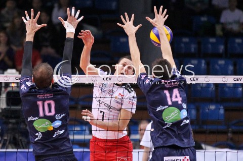  12.12.2012 RZESZOW SIATKOWKA LIGA MISTRZOW MEN CEV VOLLEYBALL CHAMPIONS LEAGUE 2013 MATCH ASSECO RESOVIA RZESZOW - ARAGO DE SETE N/Z ALEH ACHREM OLIEG AKHREM STANISLAS RABILLER JEAN PHILIPPE SOL  