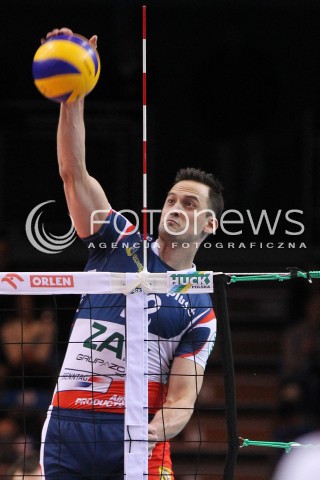  15.12.2012 RZESZOW SIATKOWKA PLUS LIGA 2012/2013 MEN VOLLEYBALL POLAND POLISH PLUSLIGA LEAGUE SEASON 2012/2013 MECZ ASSECO RESOVIA RZESZOW - ZAKSA KEDZIERZYN KOZLE N/Z FELIPE FONTELES  