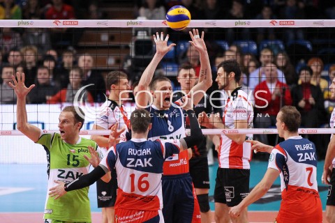  15.12.2012 RZESZOW SIATKOWKA PLUS LIGA 2012/2013 MEN VOLLEYBALL POLAND POLISH PLUSLIGA LEAGUE SEASON 2012/2013 MECZ ASSECO RESOVIA RZESZOW - ZAKSA KEDZIERZYN KOZLE N/Z RADOSC JURIJ GLADYR PIOTR GACEK MICHAL RUCIAK GRZEGORZ PILARZ  