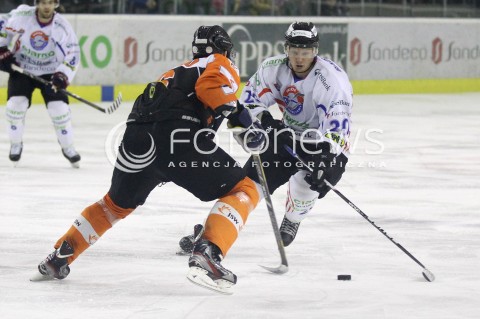  29.12.2012 SANOK HOKEJ NA LODZIE FINAL PUCHARU POLSKI MECZ CIARKO PBS BANK SANOK - JKH GKS JASTRZEBIE N/Z MICHAL RADWANSKI MIROSLAV ZATKO  