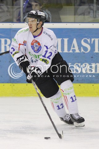  29.12.2012 SANOK HOKEJ NA LODZIE FINAL PUCHARU POLSKI MECZ CIARKO PBS BANK SANOK - JKH GKS JASTRZEBIE N/Z PAWEL DRONIA  
