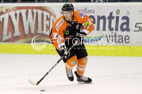  29.12.2012 SANOK HOKEJ NA LODZIE FINAL PUCHARU POLSKI MECZ CIARKO PBS BANK SANOK - JKH GKS JASTRZEBIE N/Z BLAZEJ SALAMON  