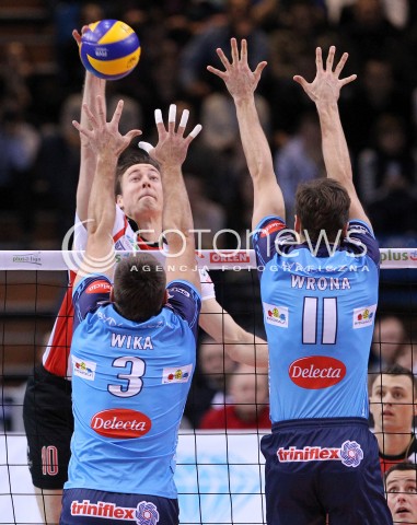  04.01.2013 RZESZOW SIATKOWKA PLUS LIGA 2012/2013 MEN VOLLEYBALL POLAND POLISH PLUSLIGA LEAGUE SEASON 2012/2013 MECZ ASSECO RESOVIA RZESZOW - DELECTA BYDGOSZCZ N/Z JOCHEN SCHOPS MARCIN WIKA ANDRZEJ WRONA  