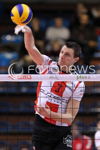  09.01.2013 RZESZOW SIATKOWKA MEZCZYZN PUCHAR POLSKI SEZON 2012/2013 <br />MEN VOLLEYBALL POLAND POLISH CUP SEASON 2012/2013 MECZ ASSECO RESOVIA RZESZOW - EFFECTOR KIELCE <br />N/Z WOJCIECH GRZYB  