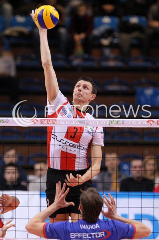  09.01.2013 RZESZOW SIATKOWKA MEZCZYZN PUCHAR POLSKI SEZON 2012/2013 <br />MEN VOLLEYBALL POLAND POLISH CUP SEASON 2012/2013 MECZ ASSECO RESOVIA RZESZOW - EFFECTOR KIELCE <br />N/Z WOJCIECH GRZYB  