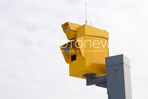  13.01.2013 RZESZOW ZDJECIE ILUSTRACYJNE N/Z ZOLTY FOTORADAR NA DRODZE  