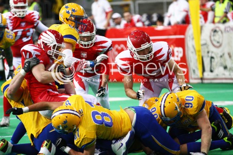  02.02.2013 FUTBOL AMERYKANSKI MECZ REPREZENTACJA POLSKA - SZWECJA  N/Z  EMANUEL HASSELBERG OLOF FLEMSTROM GRZEGORZ MAZUR  