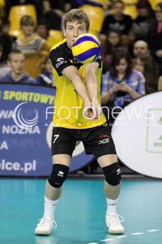  02.02.2013 KIELCE SIATKOWKA PLUS LIGA 2012/2013<br />MEN VOLLEYBALL POLAND POLISH PLUSLIGA LEAGUE SEASON 2012/2013 <br />MECZ EFFECTOR KIELCE - PGE SKRA BELCHATOW N/Z KACPER TUROBOS  