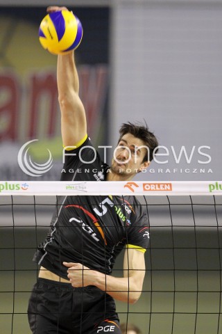  02.02.2013 KIELCE SIATKOWKA PLUS LIGA 2012/2013<br />MEN VOLLEYBALL POLAND POLISH PLUSLIGA LEAGUE SEASON 2012/2013 <br />MECZ EFFECTOR KIELCE - PGE SKRA BELCHATOW N/Z WYTZE KOOISTRA  