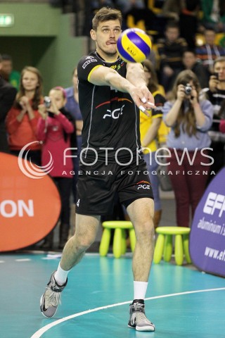  02.02.2013 KIELCE SIATKOWKA PLUS LIGA 2012/2013<br />MEN VOLLEYBALL POLAND POLISH PLUSLIGA LEAGUE SEASON 2012/2013 <br />MECZ EFFECTOR KIELCE - PGE SKRA BELCHATOW N/Z DANIEL PLINSKI  