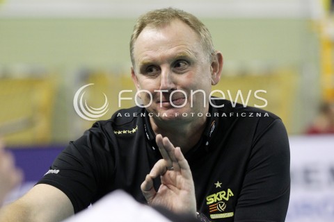  02.02.2013 KIELCE SIATKOWKA PLUS LIGA 2012/2013<br />MEN VOLLEYBALL POLAND POLISH PLUSLIGA LEAGUE SEASON 2012/2013 <br />MECZ EFFECTOR KIELCE - PGE SKRA BELCHATOW N/Z JACEK NAWROCKI TRENER ( HEAD COACH )  