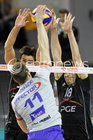  02.02.2013 KIELCE SIATKOWKA PLUS LIGA 2012/2013<br />MEN VOLLEYBALL POLAND POLISH PLUSLIGA LEAGUE SEASON 2012/2013 <br />MECZ EFFECTOR KIELCE - PGE SKRA BELCHATOW N/Z WYTZE KOOISTRA MICHAL BAKIEWICZ TOMASZ JOZEFACKI  