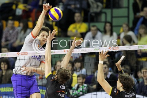  02.02.2013 KIELCE SIATKOWKA PLUS LIGA 2012/2013<br />MEN VOLLEYBALL POLAND POLISH PLUSLIGA LEAGUE SEASON 2012/2013 <br />MECZ EFFECTOR KIELCE - PGE SKRA BELCHATOW N/Z MILOSZ ZNISZCZOL  