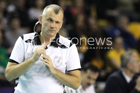  02.02.2013 KIELCE SIATKOWKA PLUS LIGA 2012/2013<br />MEN VOLLEYBALL POLAND POLISH PLUSLIGA LEAGUE SEASON 2012/2013 <br />MECZ EFFECTOR KIELCE - PGE SKRA BELCHATOW N/Z DARIUSZ DASZKIEWICZ TRENER ( HEAD COACH )  